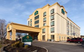 La Quinta By Wyndham Garden City